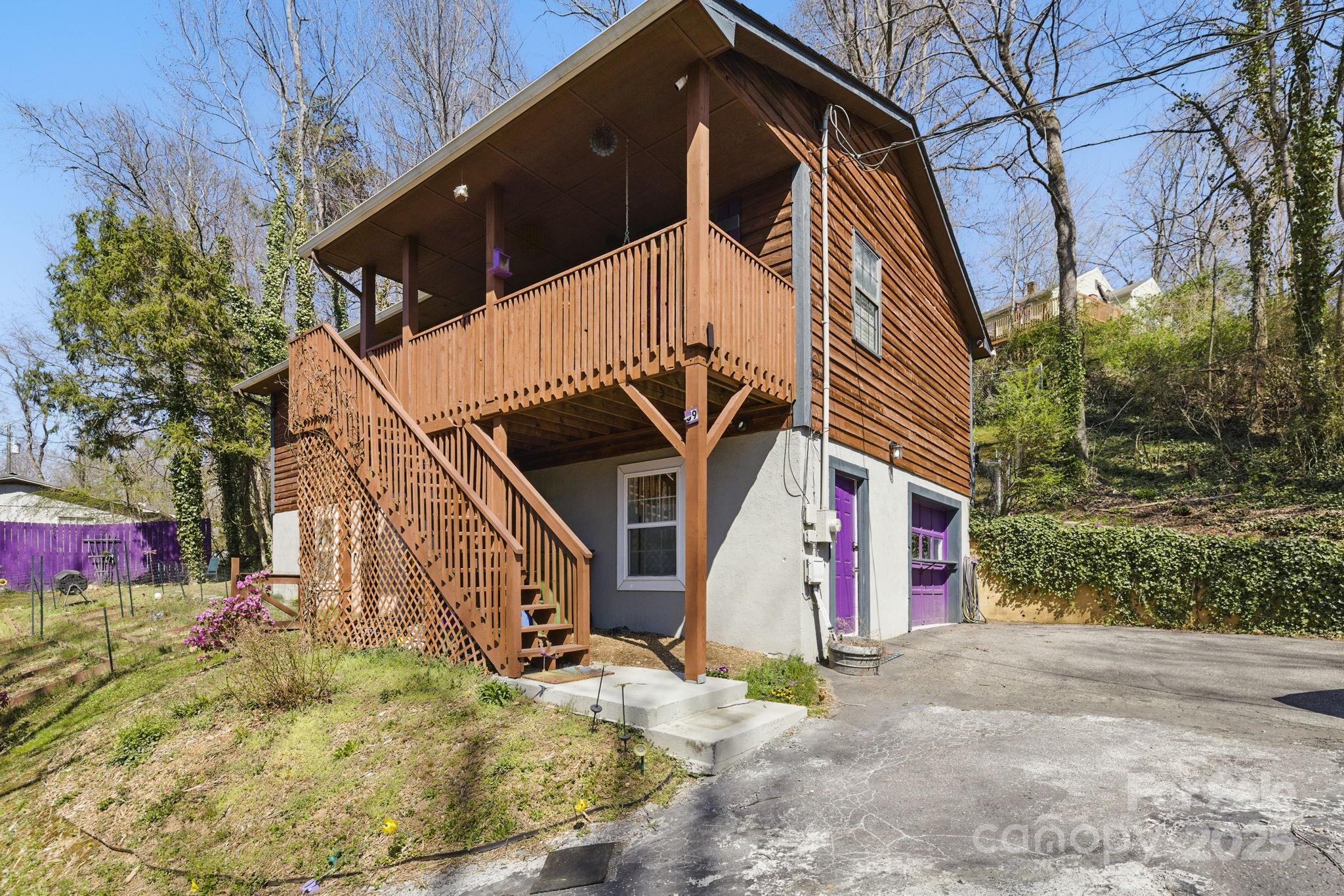 39 Lakeside Drive