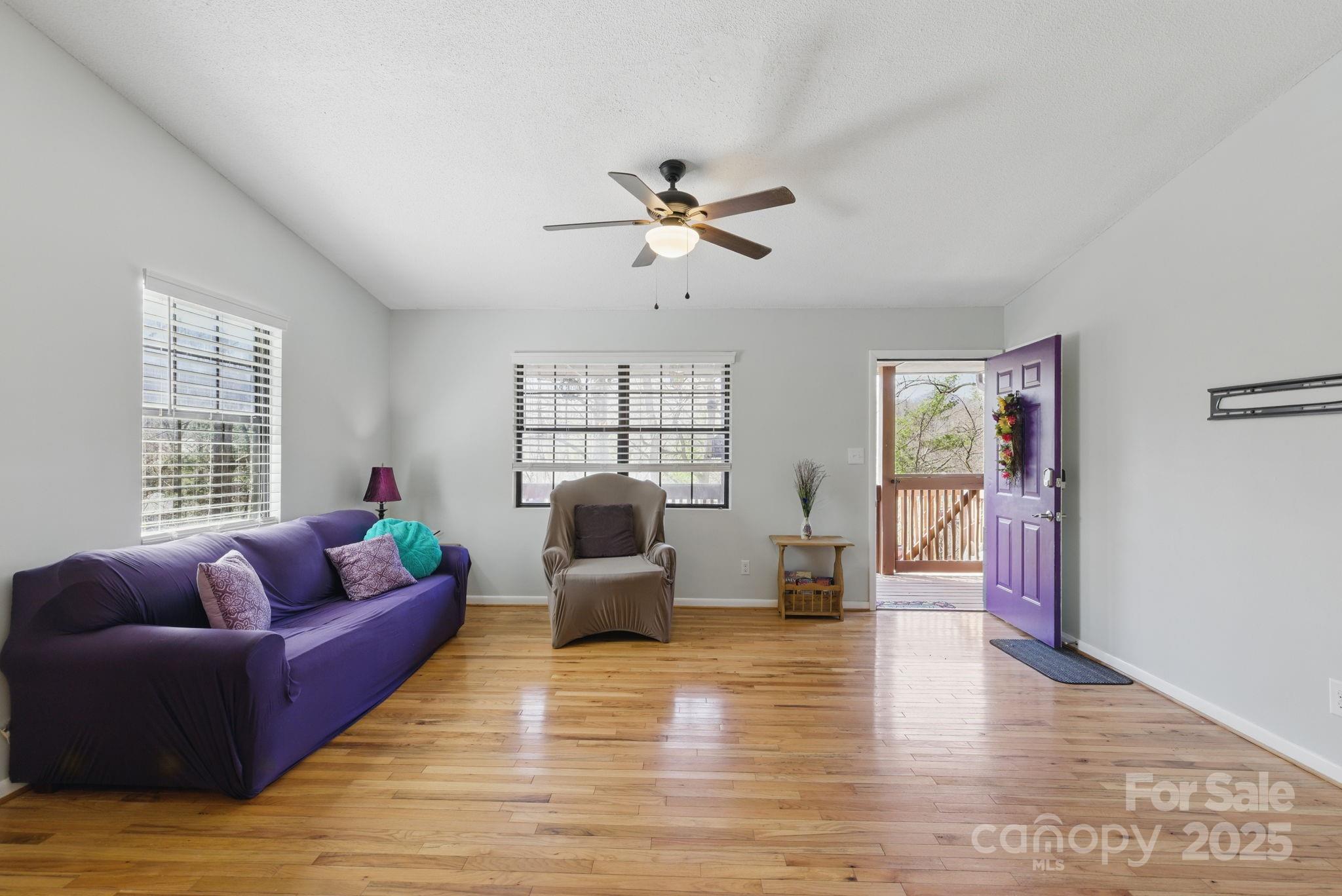 39 Lakeside Drive