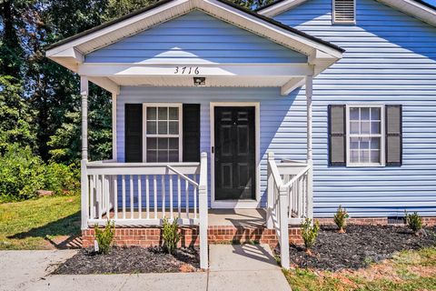 Photo of 3716 Beaux Street, Charlotte, NC 28208 (MLS # 4302988) Photo of 3716 Beaux Street, Charlotte, NC 28208 (MLS # 4302988)