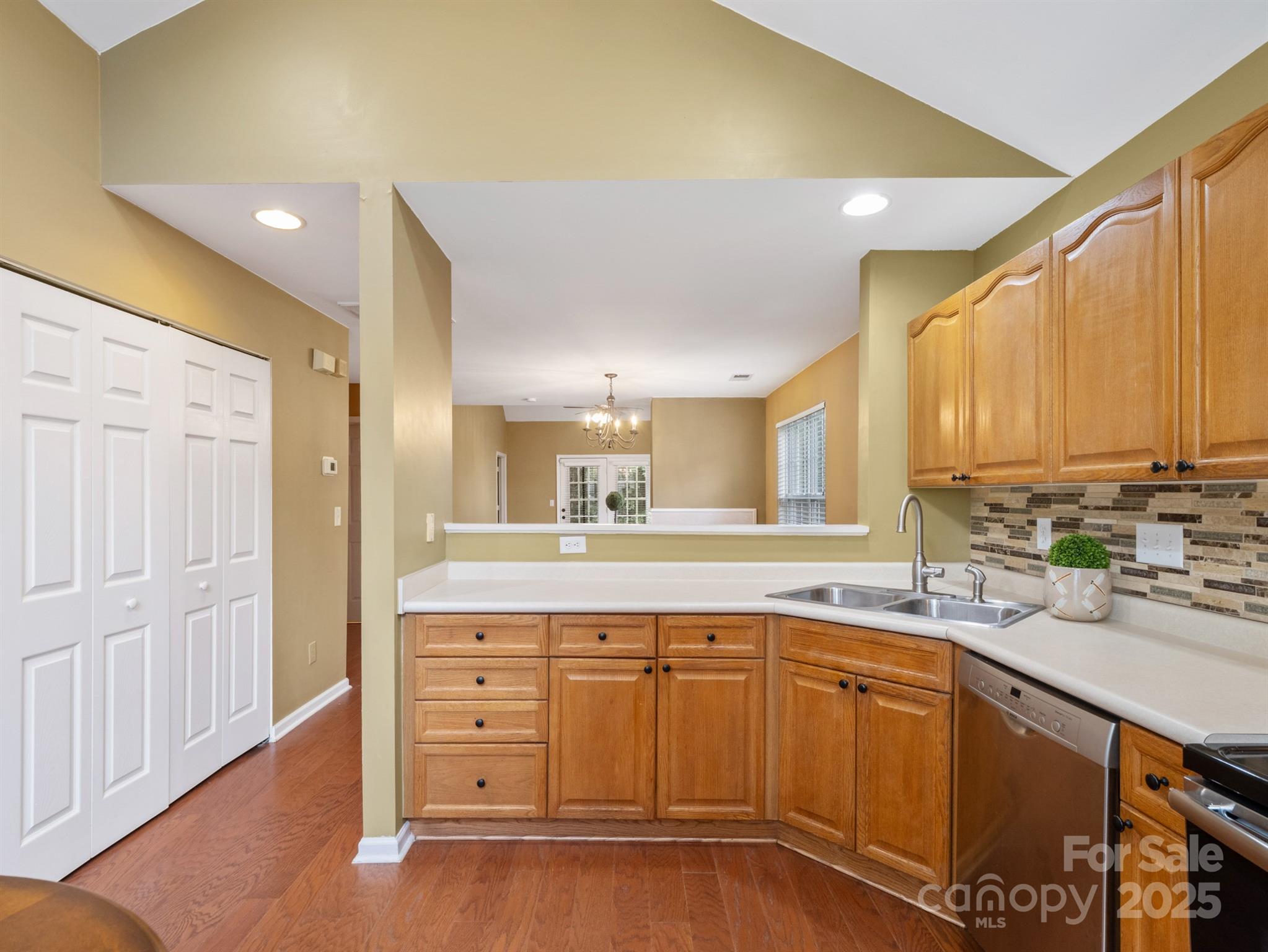 Huntington Ridge - Residential