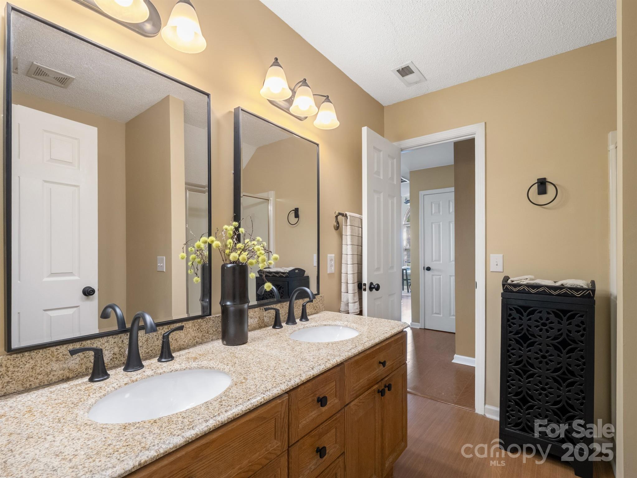 Huntington Ridge - Residential