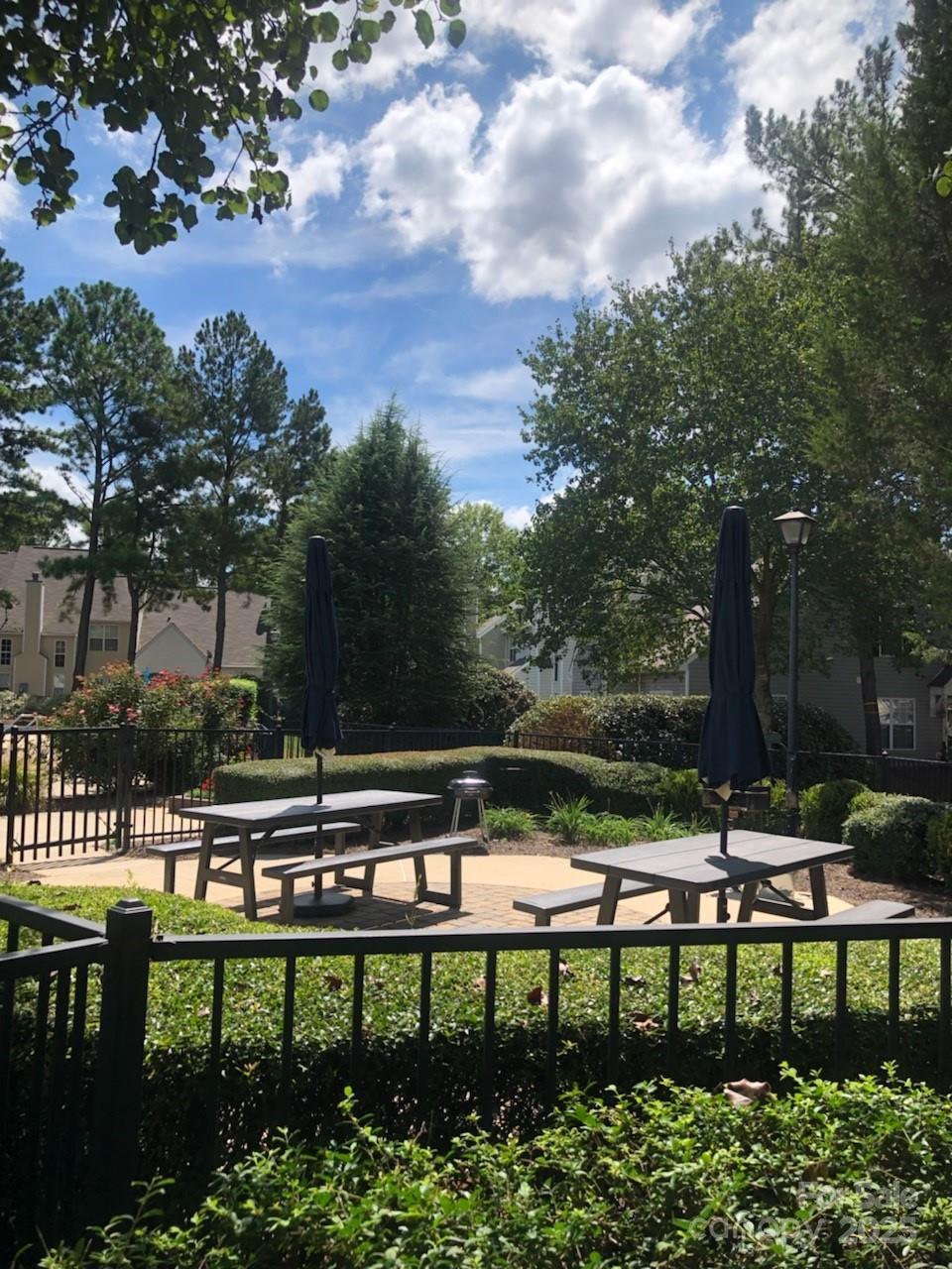 Huntington Ridge - Residential