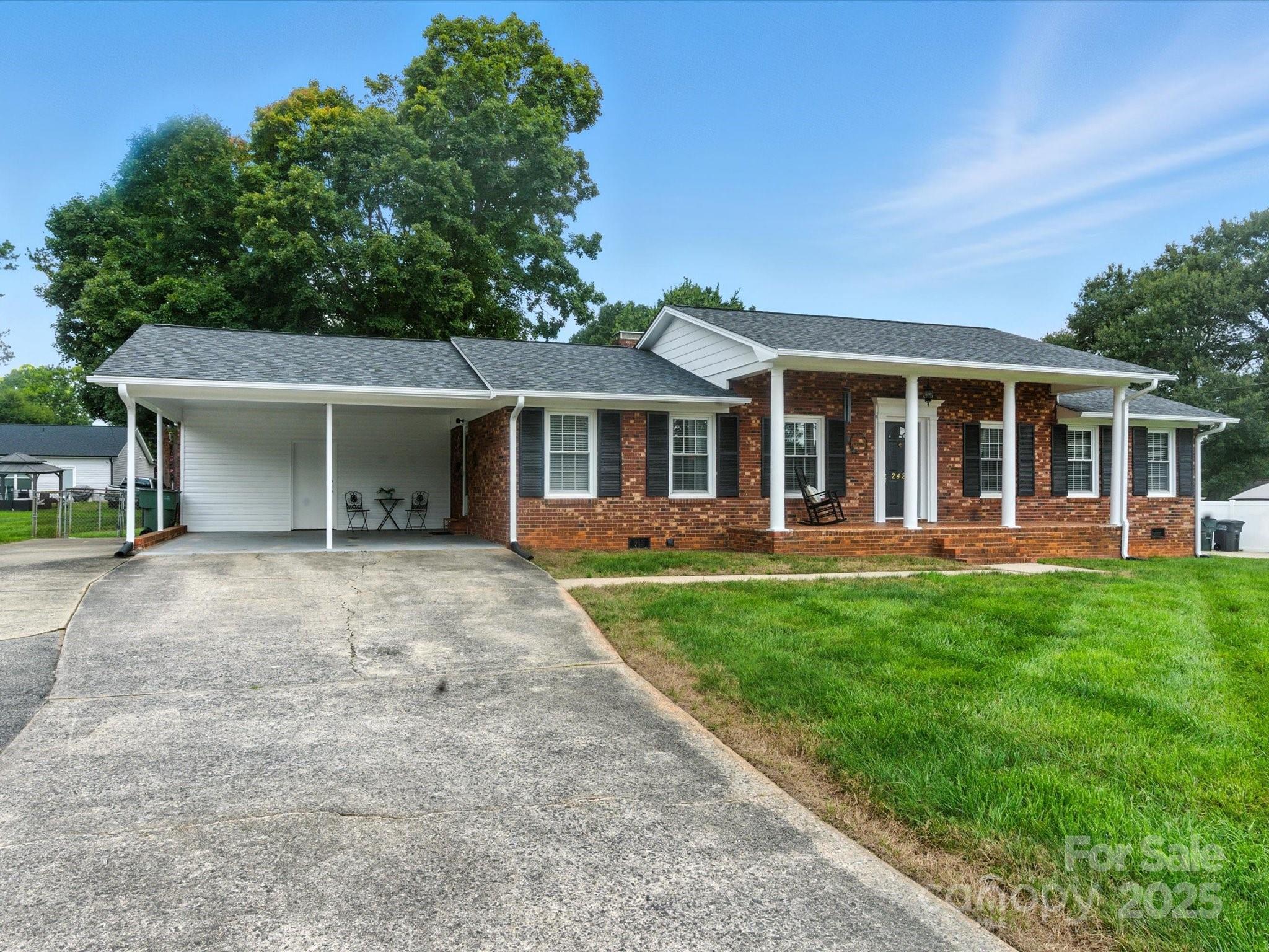 2426 Redbud Drive