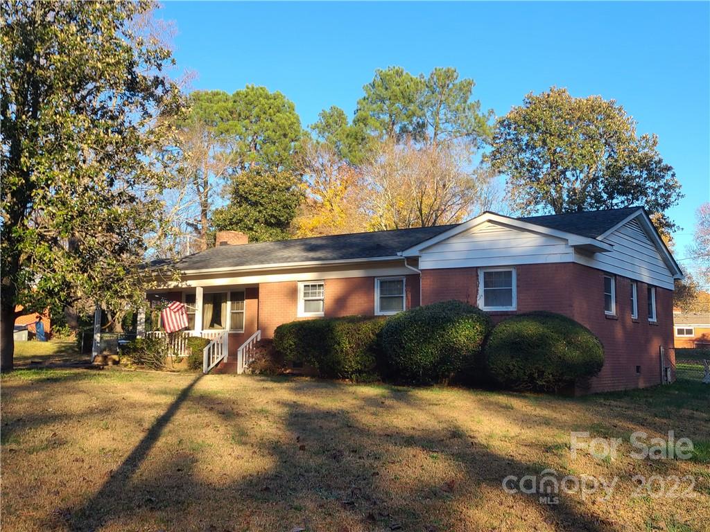 Lakeview Manor - Residential