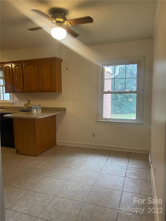 Lakeview Manor - Residential