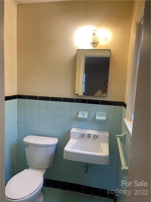 Lakeview Manor - Residential