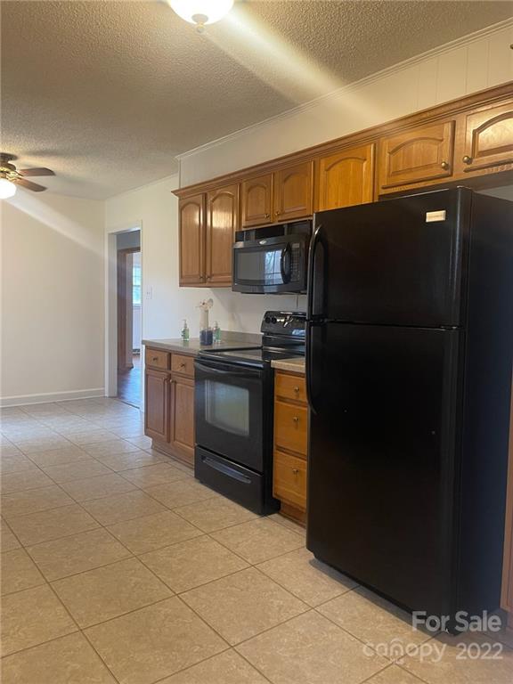 Lakeview Manor - Residential