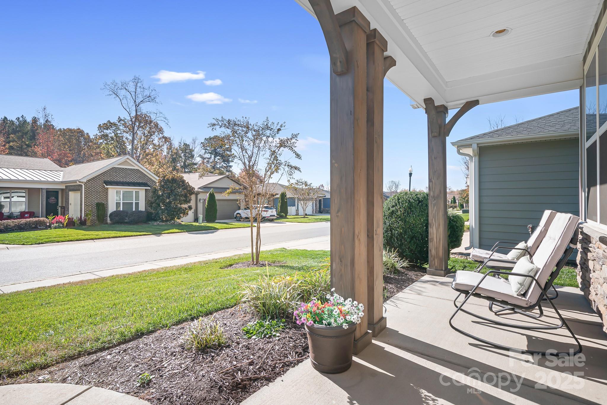 5079 Looking Glass Trail