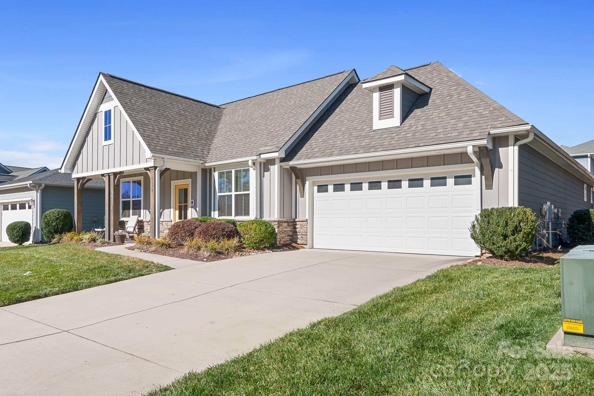 5079 Looking Glass Trail