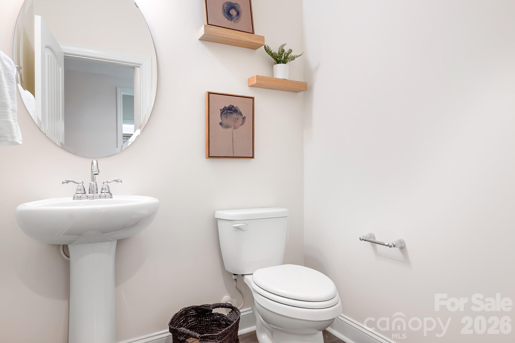 5079 Looking Glass Trail