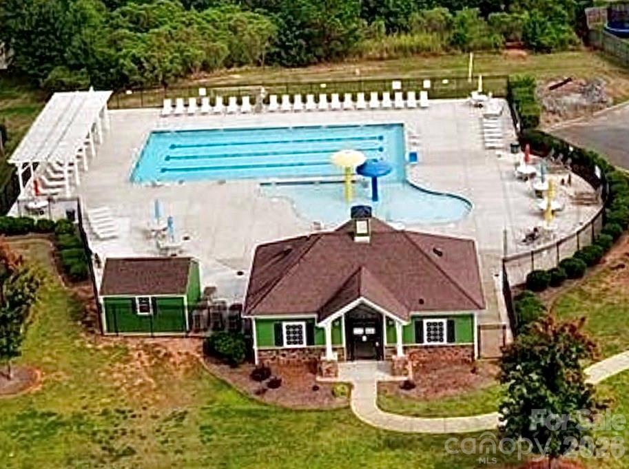 Almond Glen - Residential