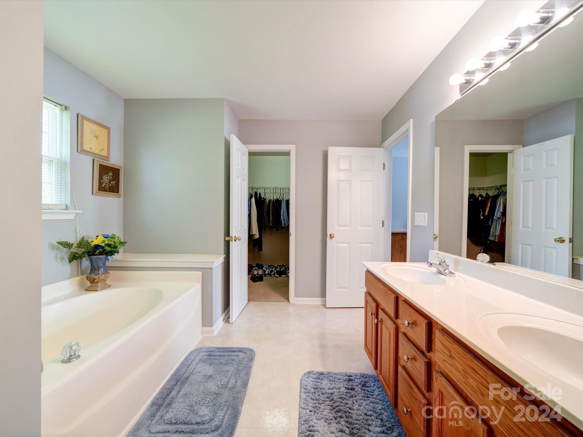 Dutchmans Meadow - Residential