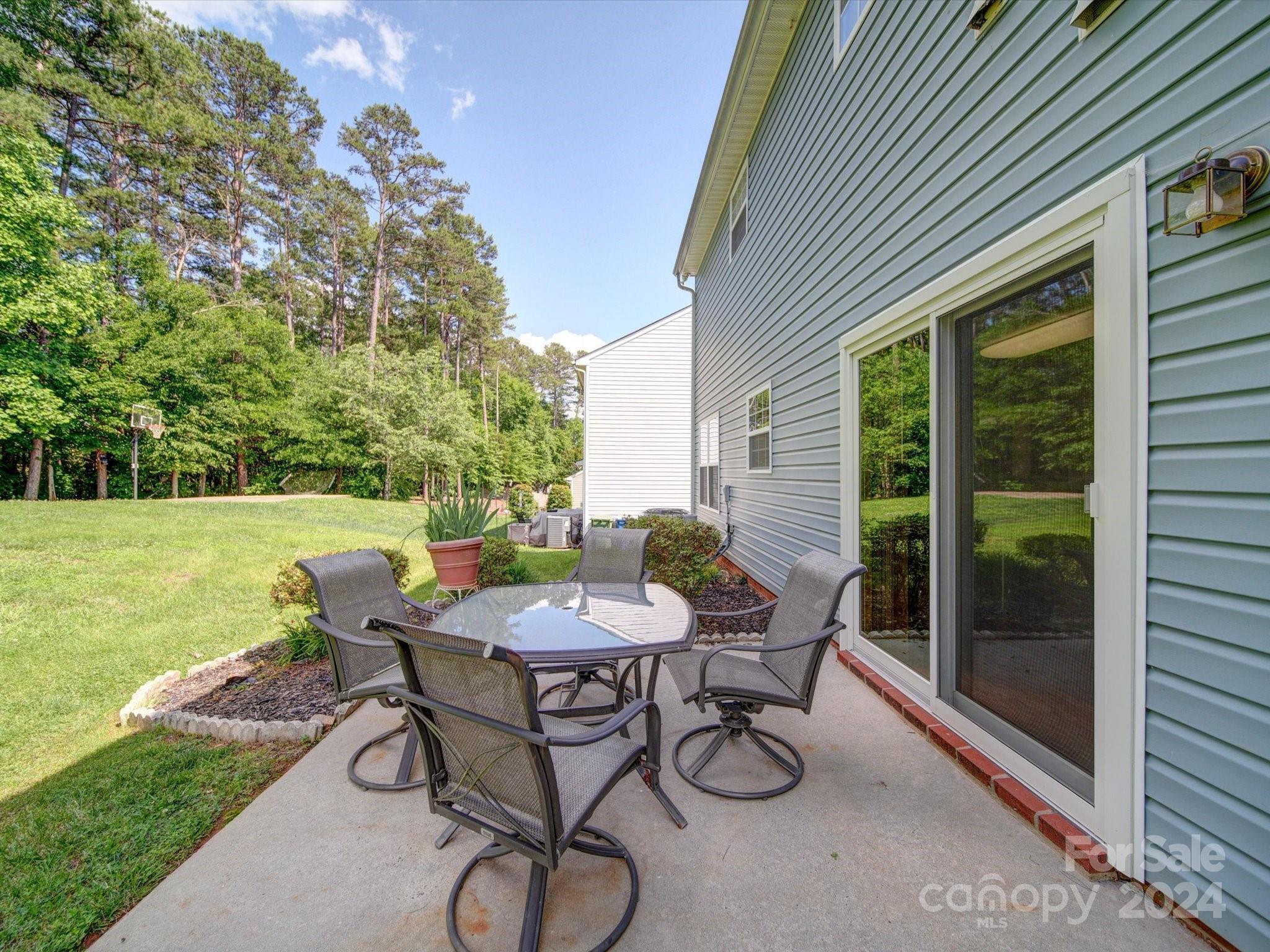 Dutchmans Meadow - Residential