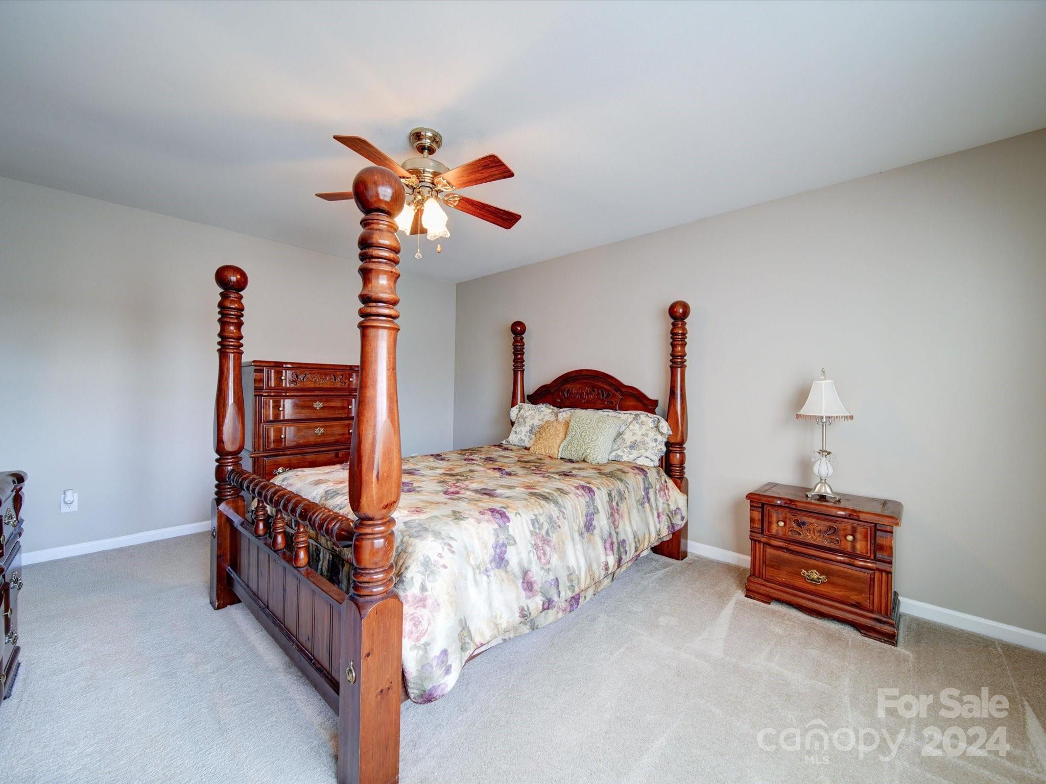 Dutchmans Meadow - Residential