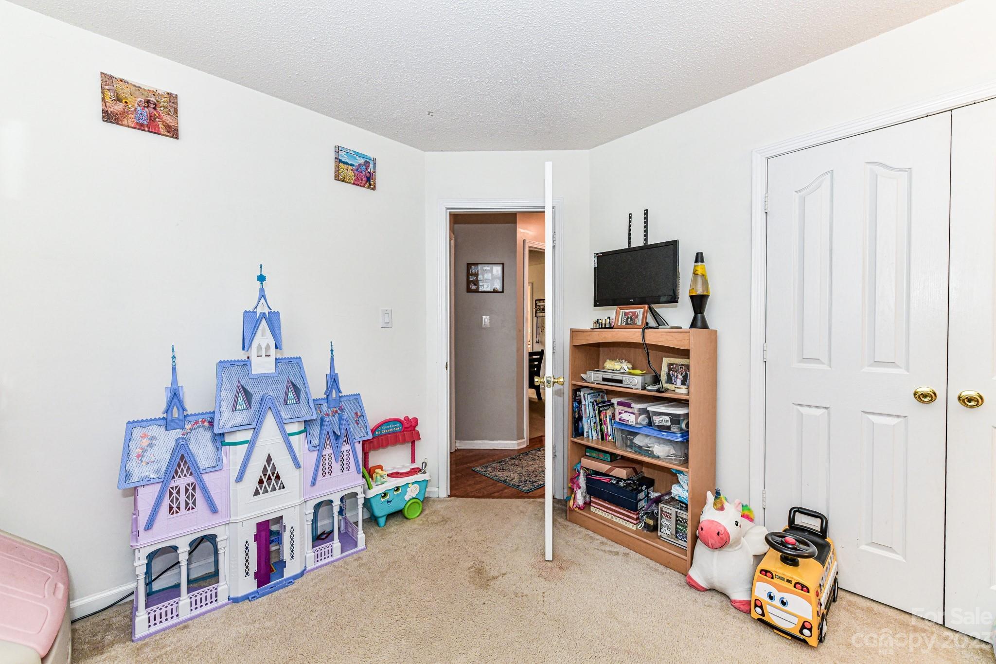 Brownestone - Residential