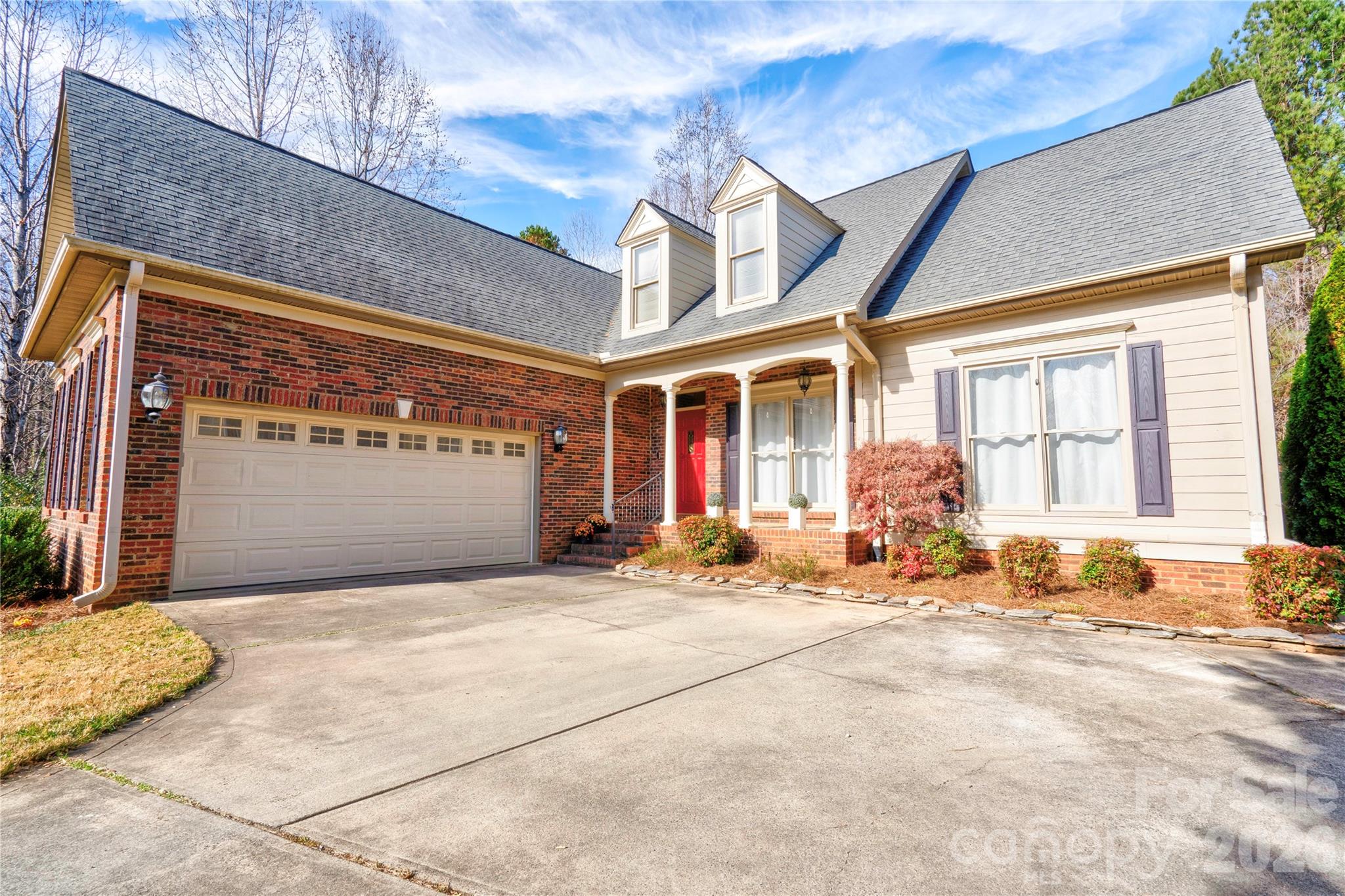 1303 Moonshadow Lane