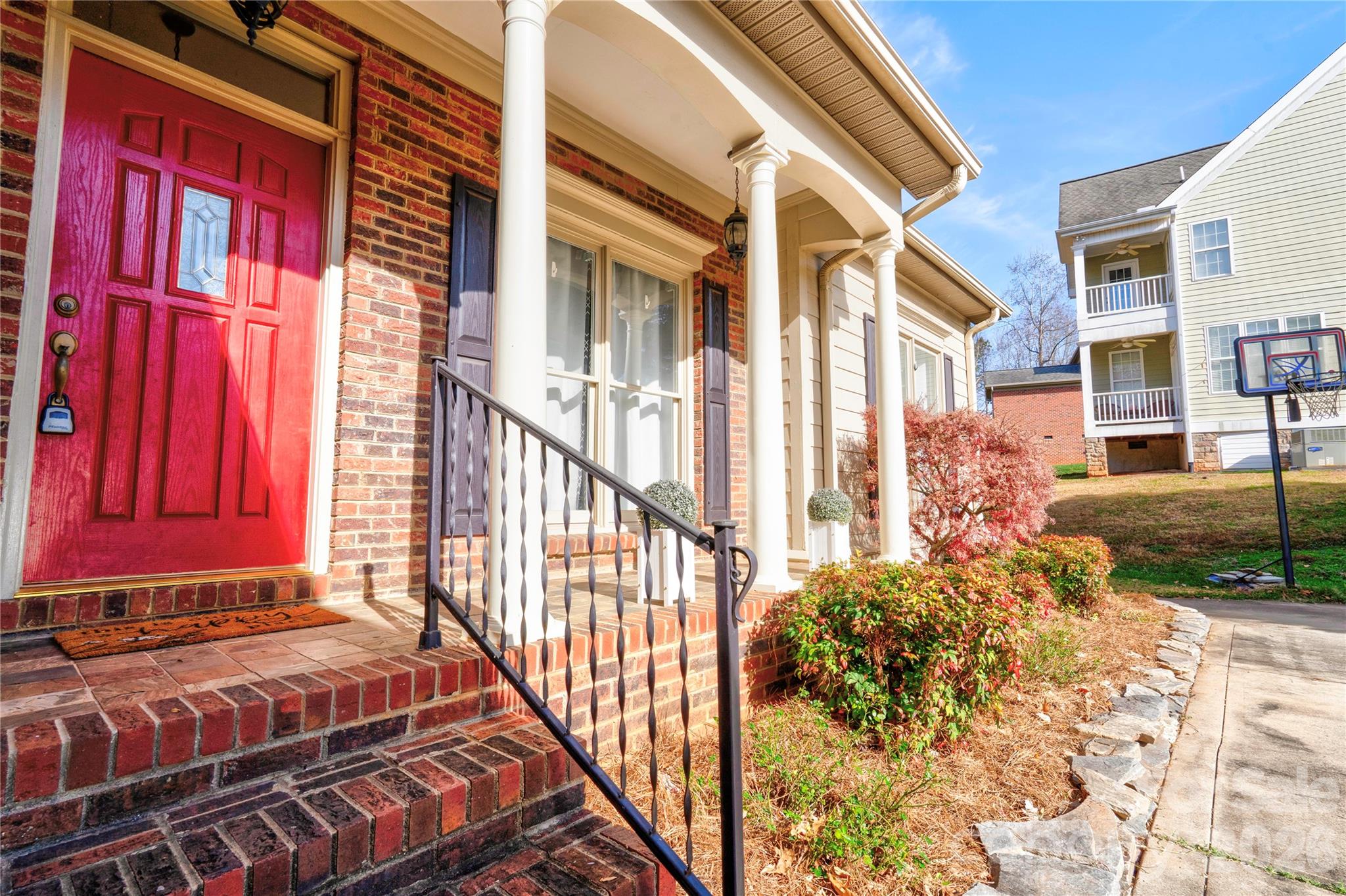 1303 Moonshadow Lane