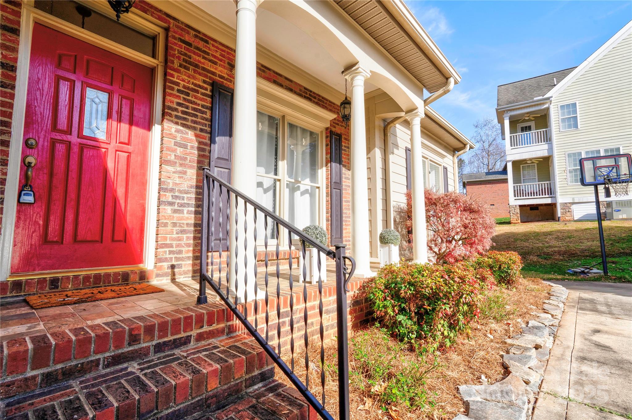 1303 Moonshadow Lane