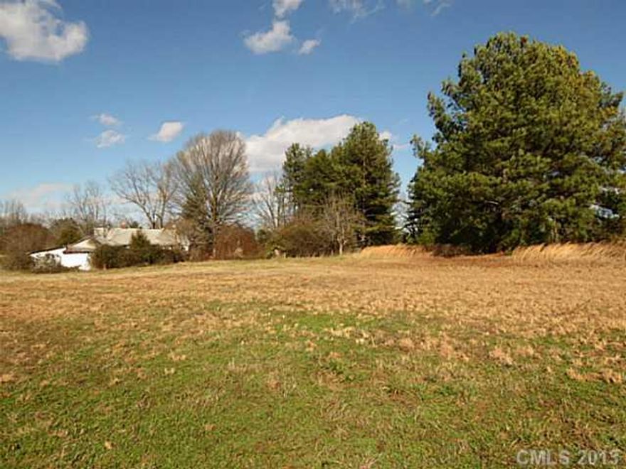 Property is in a great location half way between Rock Hill and York. Easy access to both I-77 and I-85. This corner lot has great potential for any type of business and has a ton of road frontage on an intersection with a red light and 5 lane Hwy. Lot lays very nice and is mostly cleared.