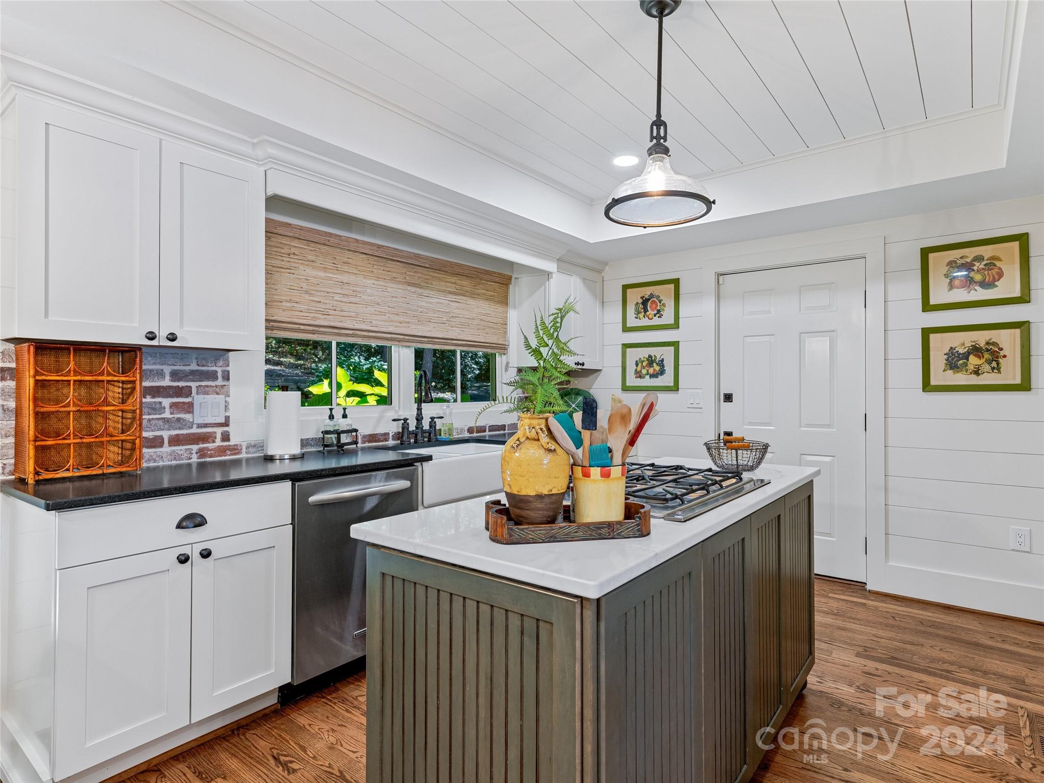 Lake Toxaway Estates - Residential