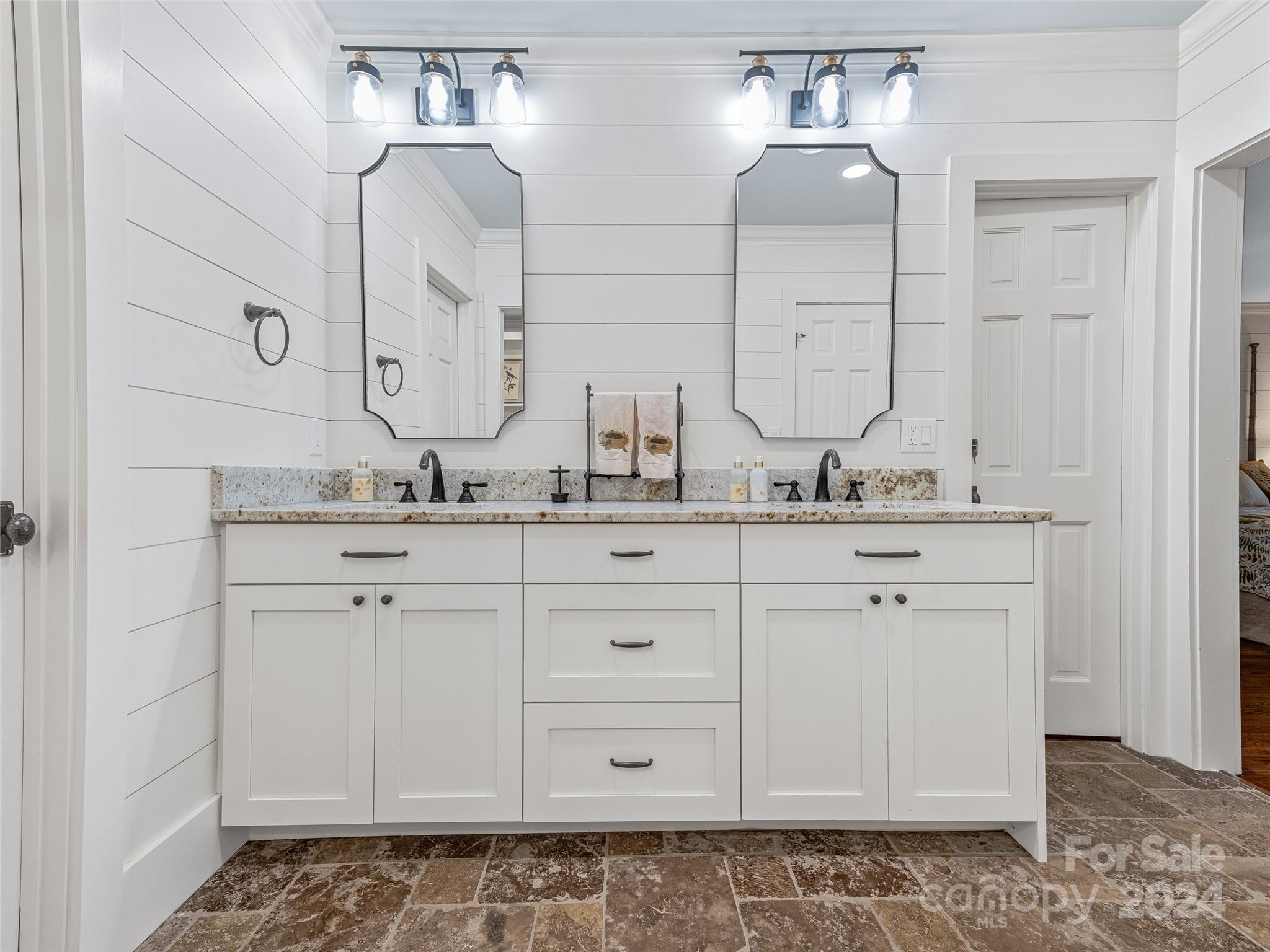 Lake Toxaway Estates - Residential