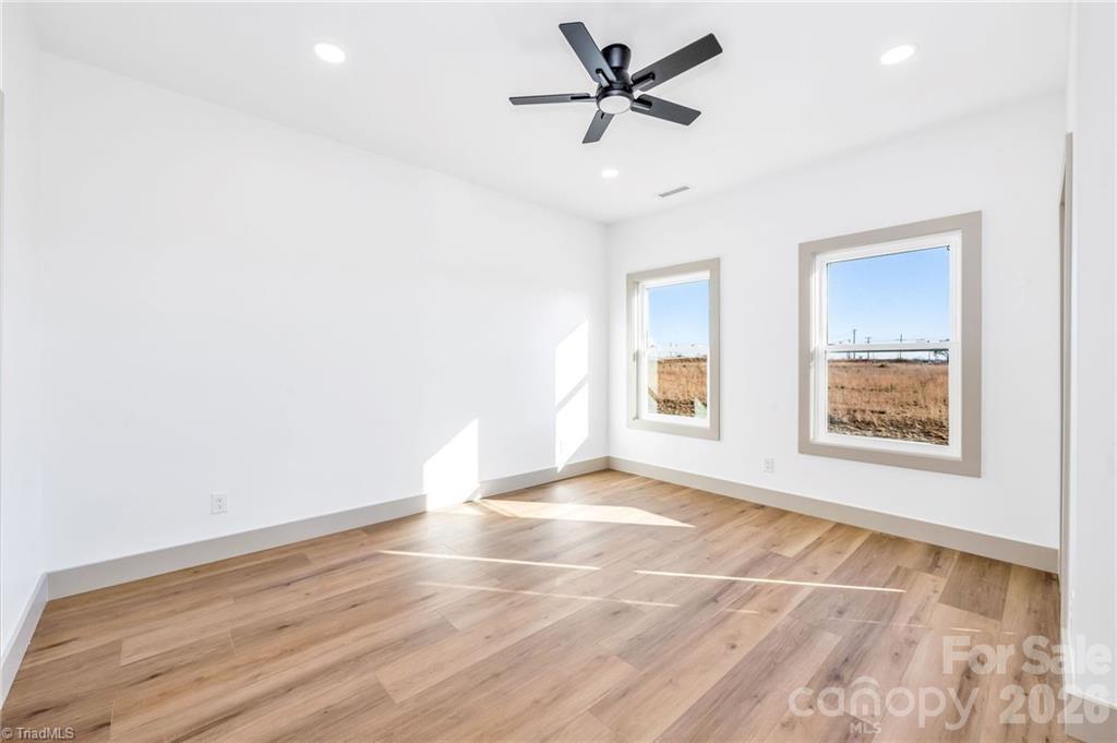 Hawks Ridge - Residential