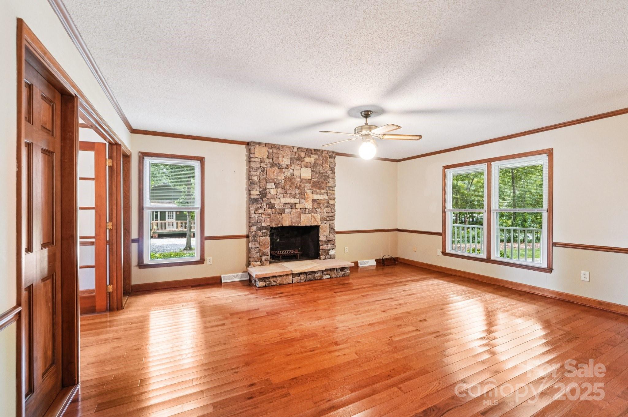 7702 Surry Lane
