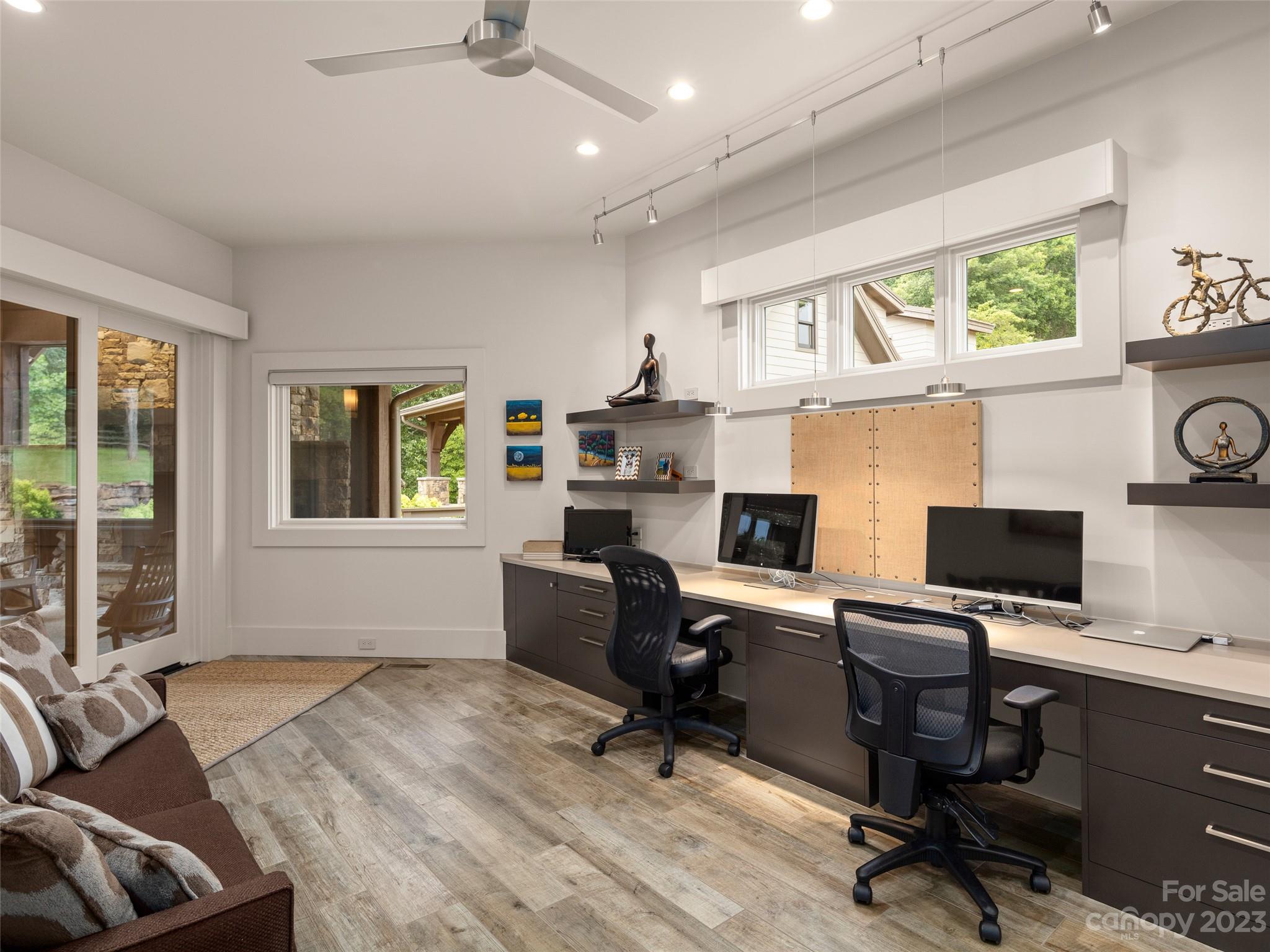 Ashbrook Farms - Residential