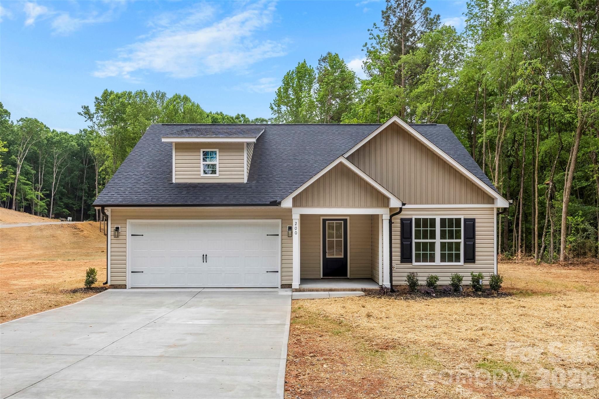200 Knollwood Circle