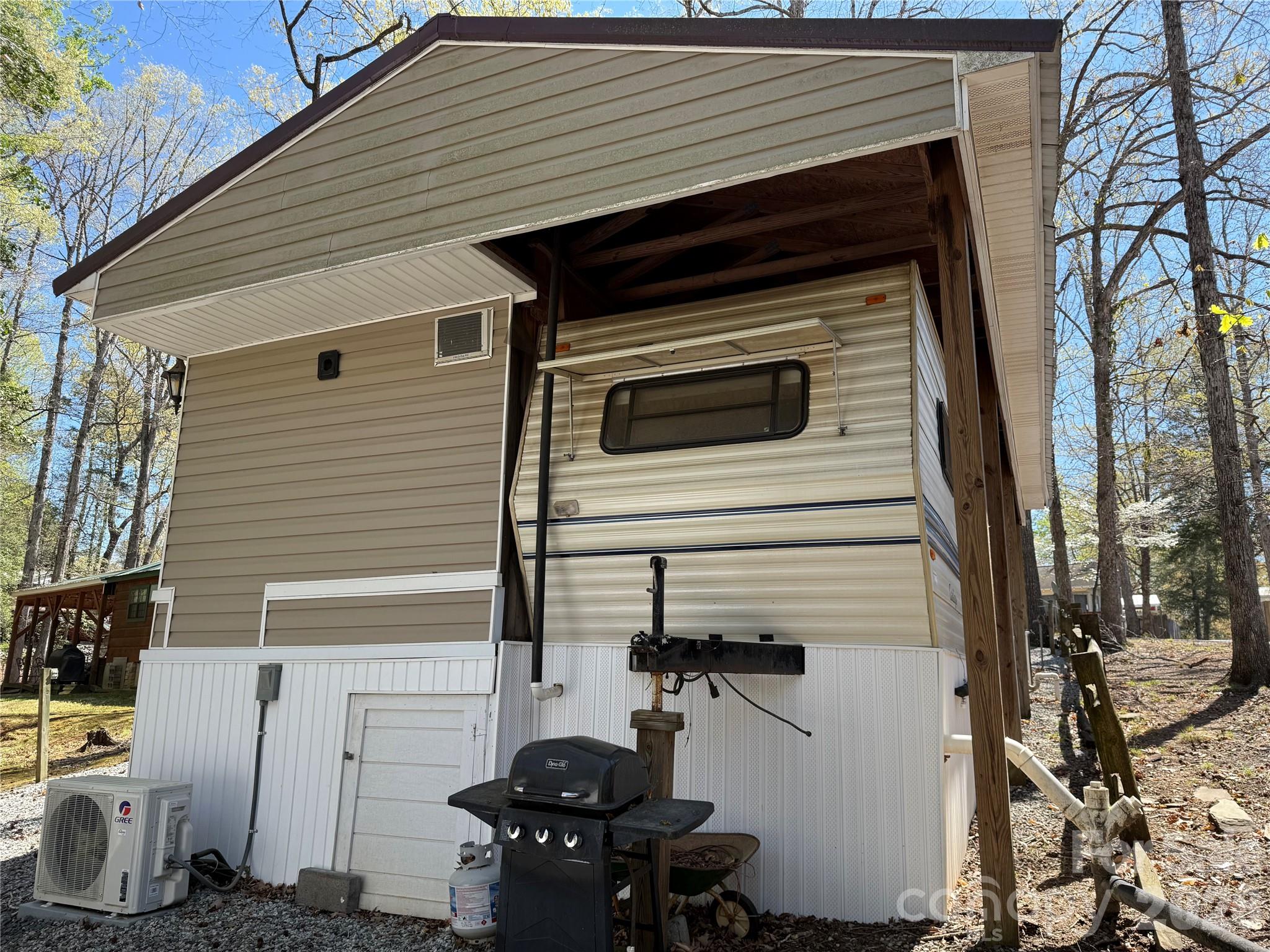 Twin Harbor - Residential