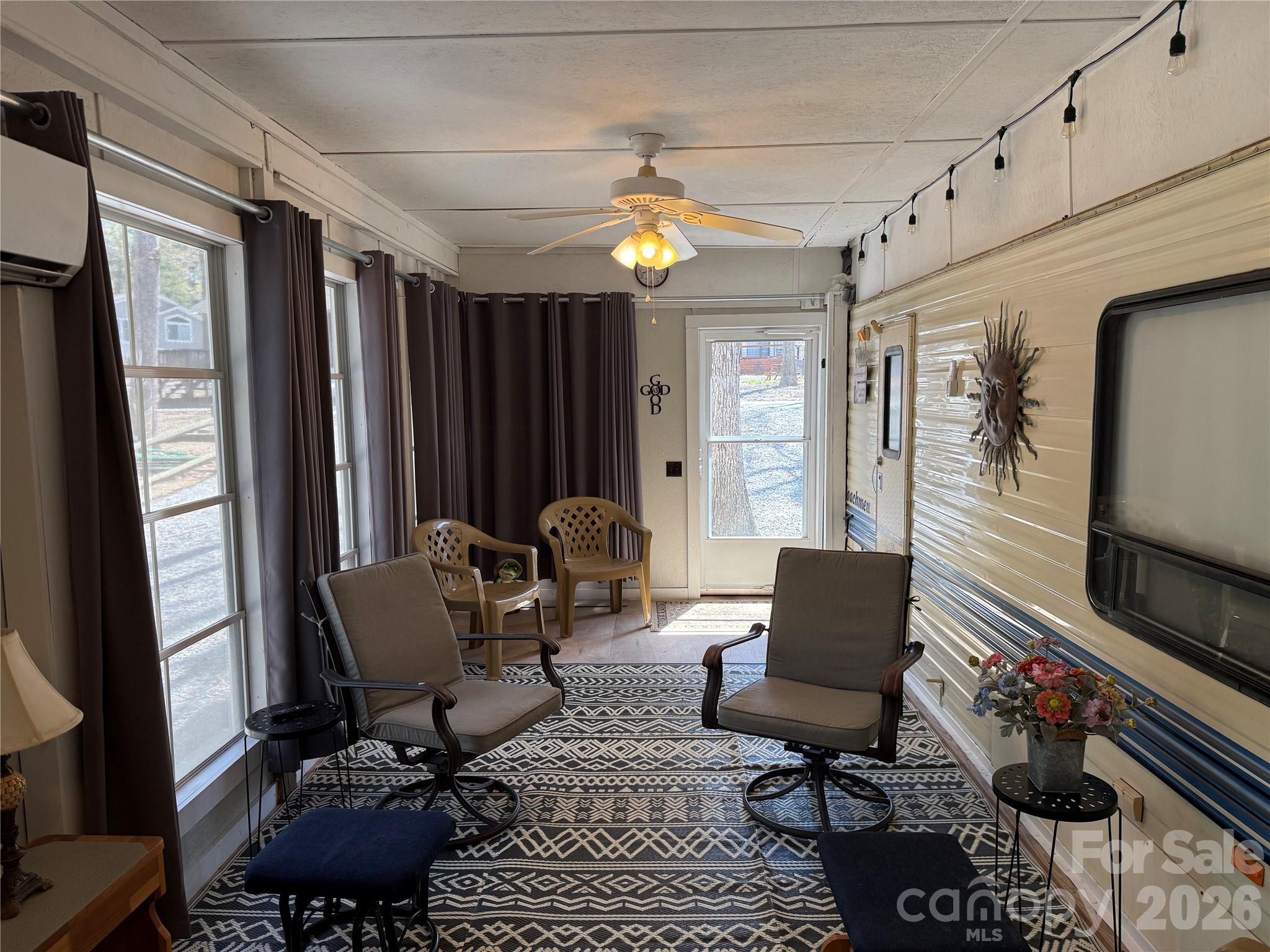 Twin Harbor - Residential