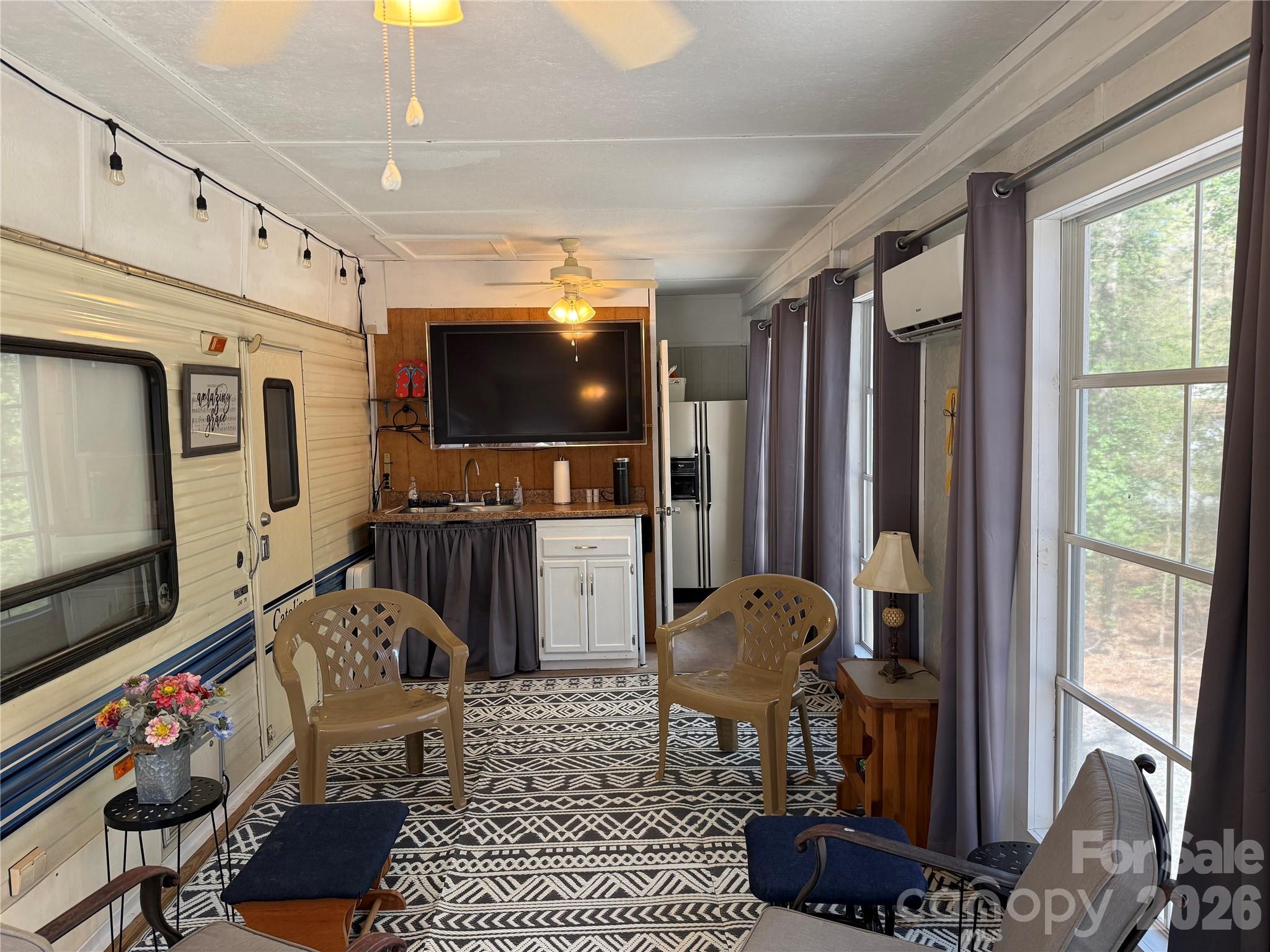 Twin Harbor - Residential