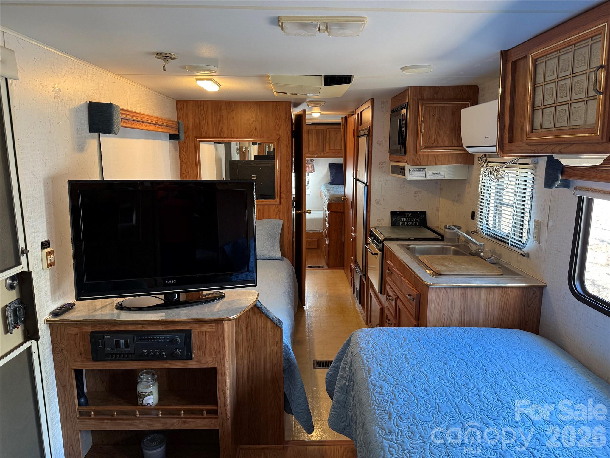 Twin Harbor - Residential