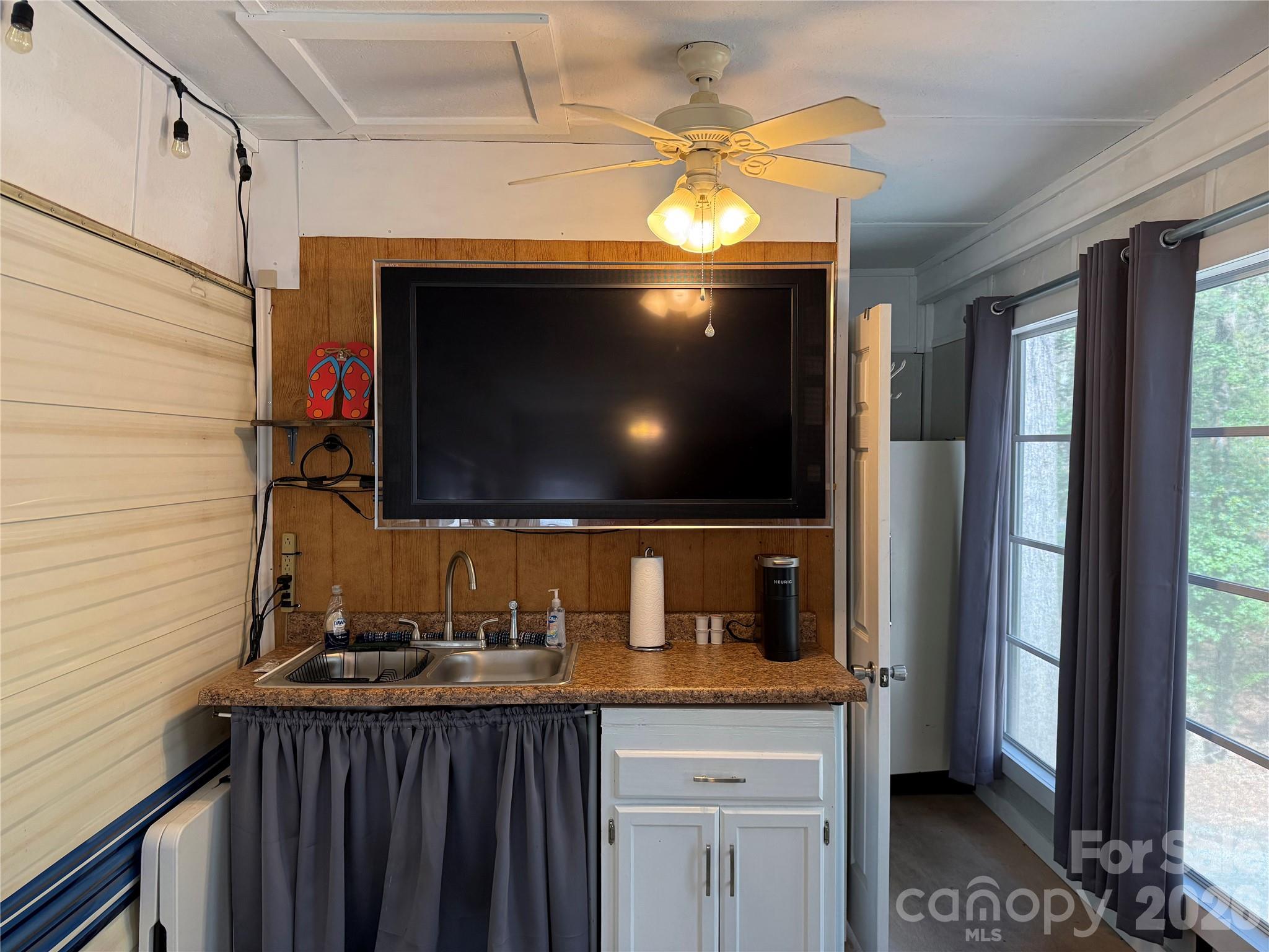 Twin Harbor - Residential