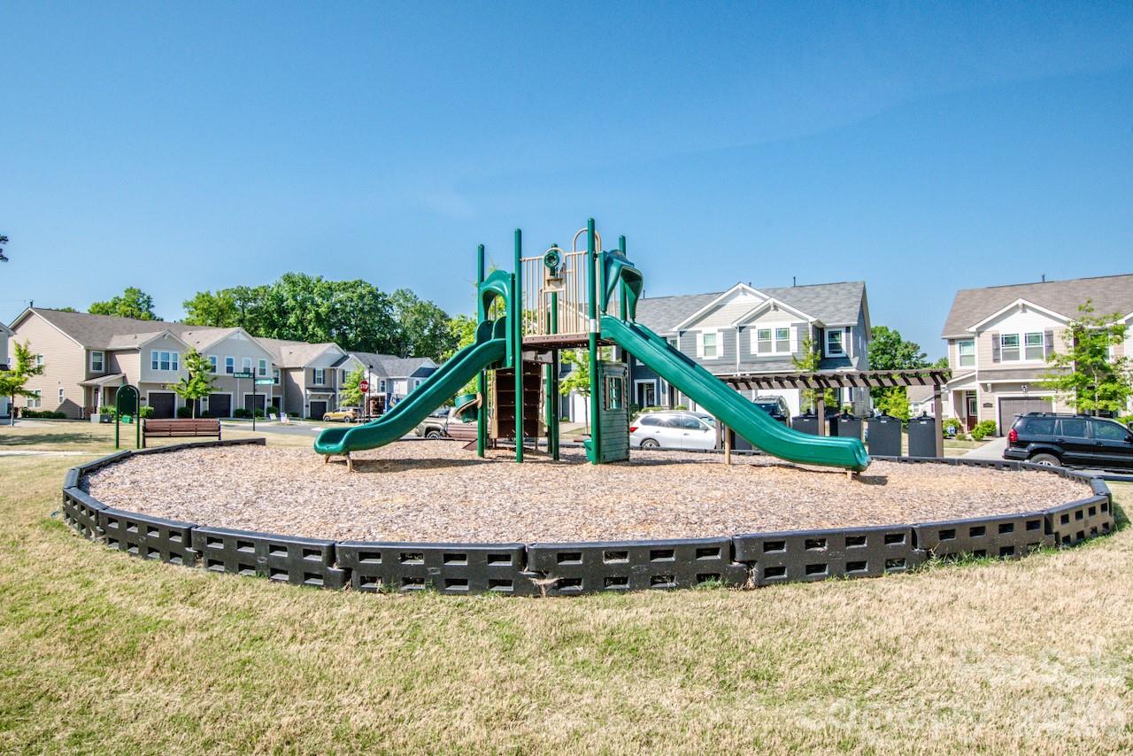 Magnolia Walk - Residential