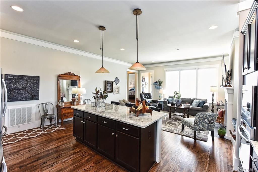 Riverwalk - Residential Lease