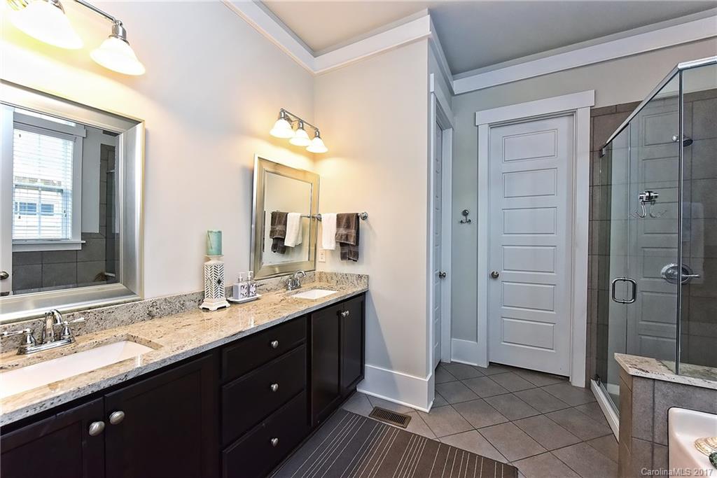 Riverwalk - Residential Lease