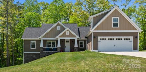7 Grizzly Drive Leicester NC 28748