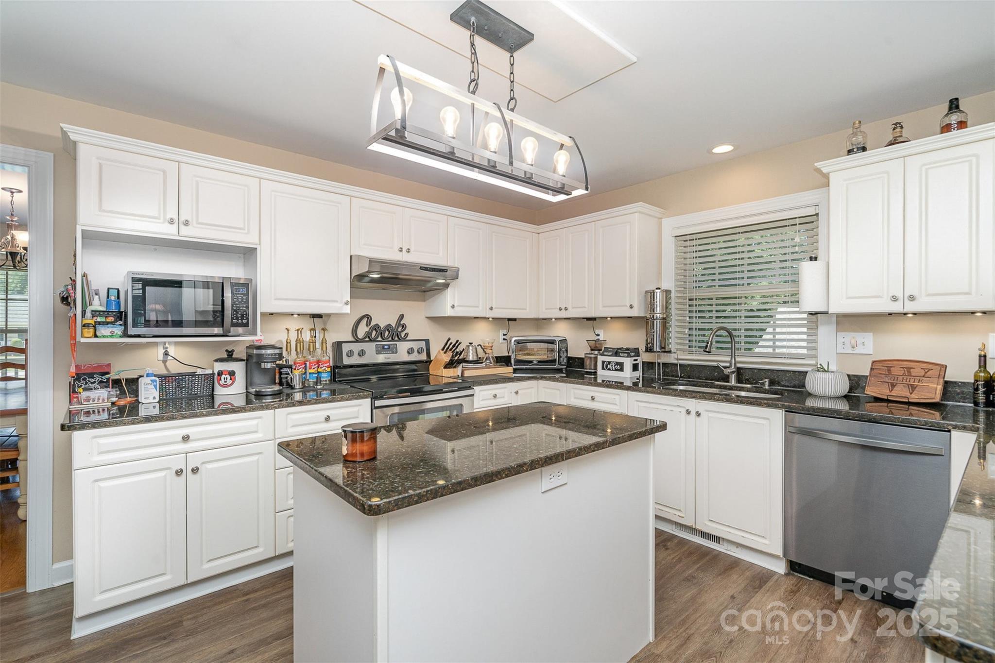 135 Oak Creek Drive