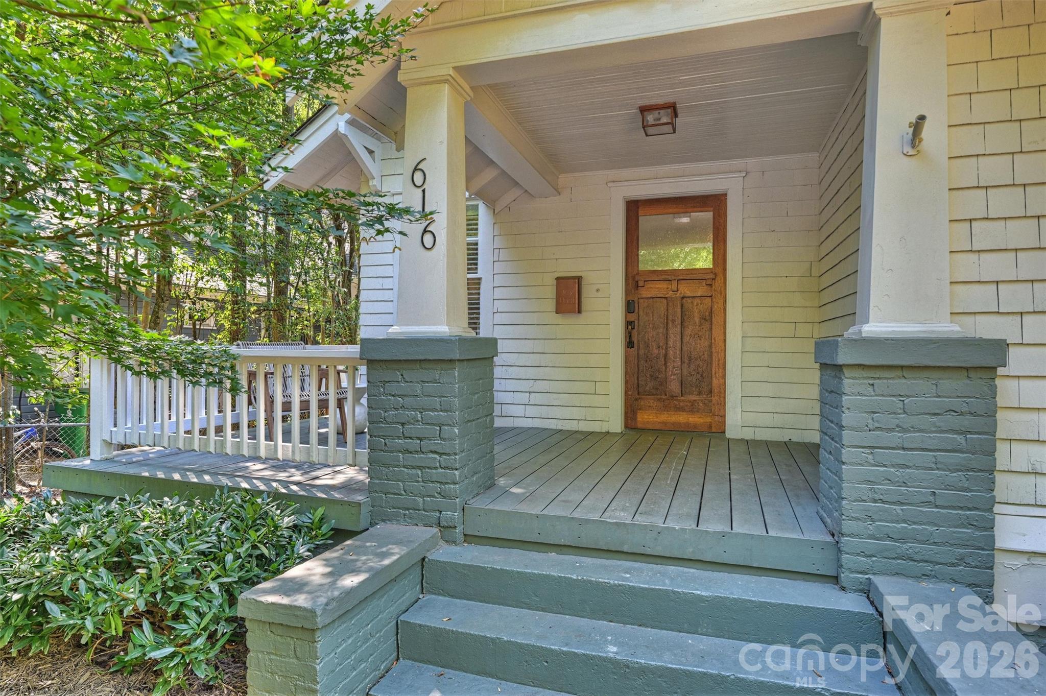 616 E Tremont Avenue
