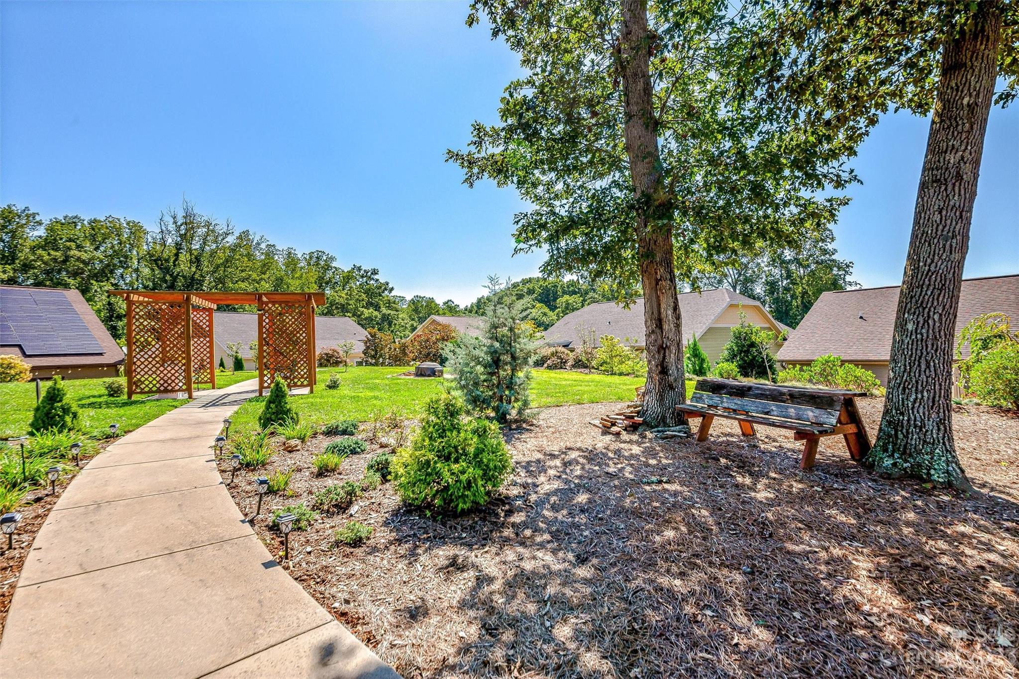 Cottages at Glenn Oaks - Residential