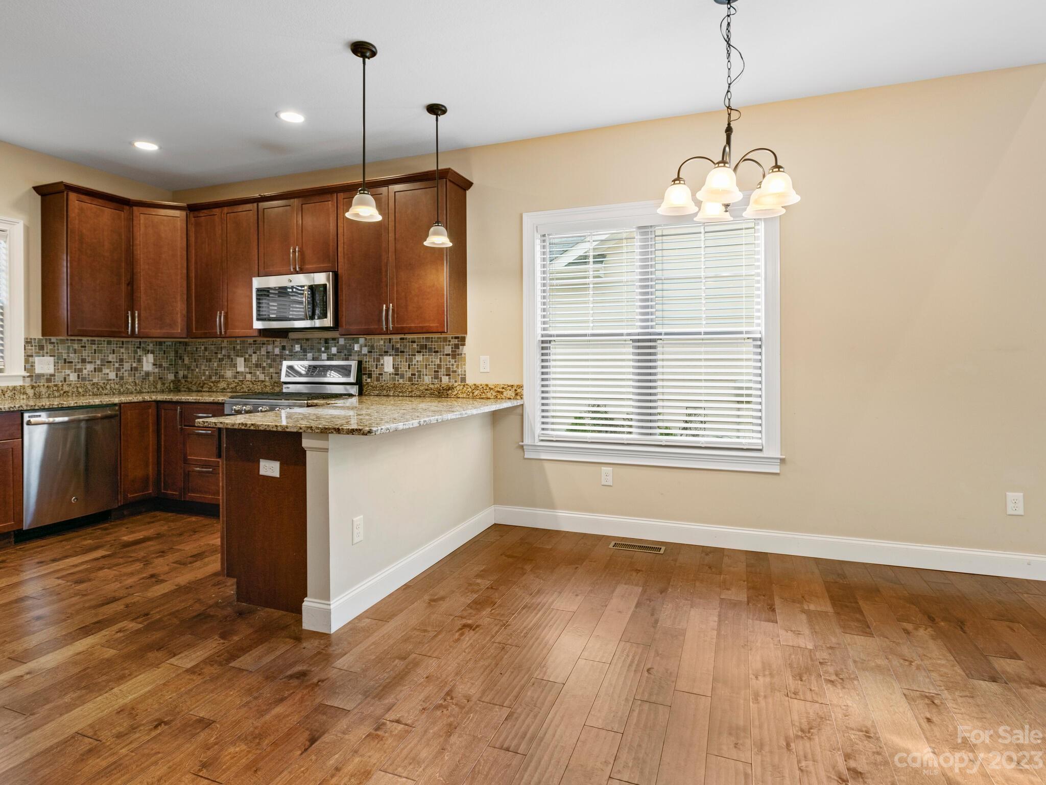 Cottages at Glenn Oaks - Residential