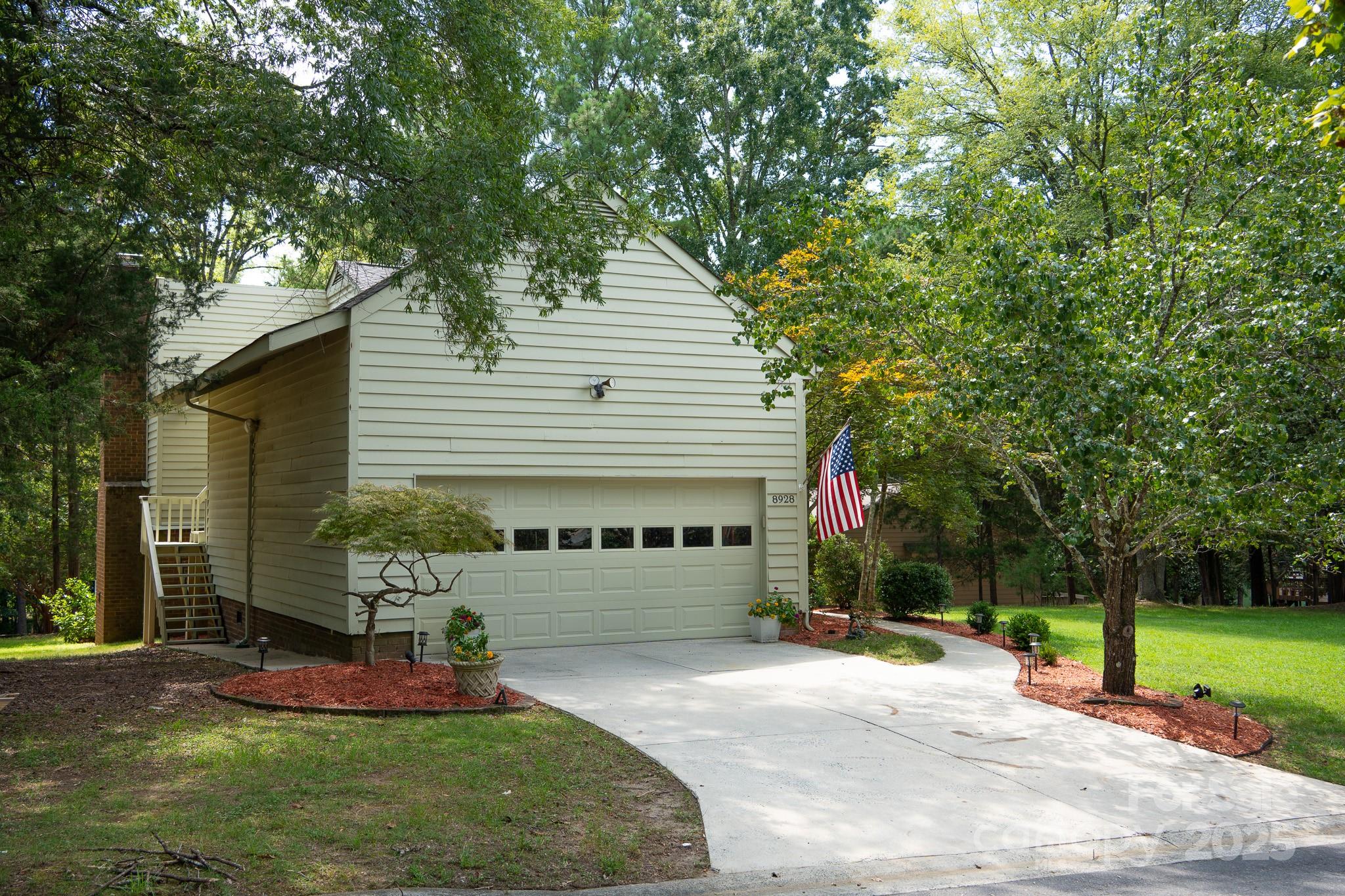 8928 St Croix Lane