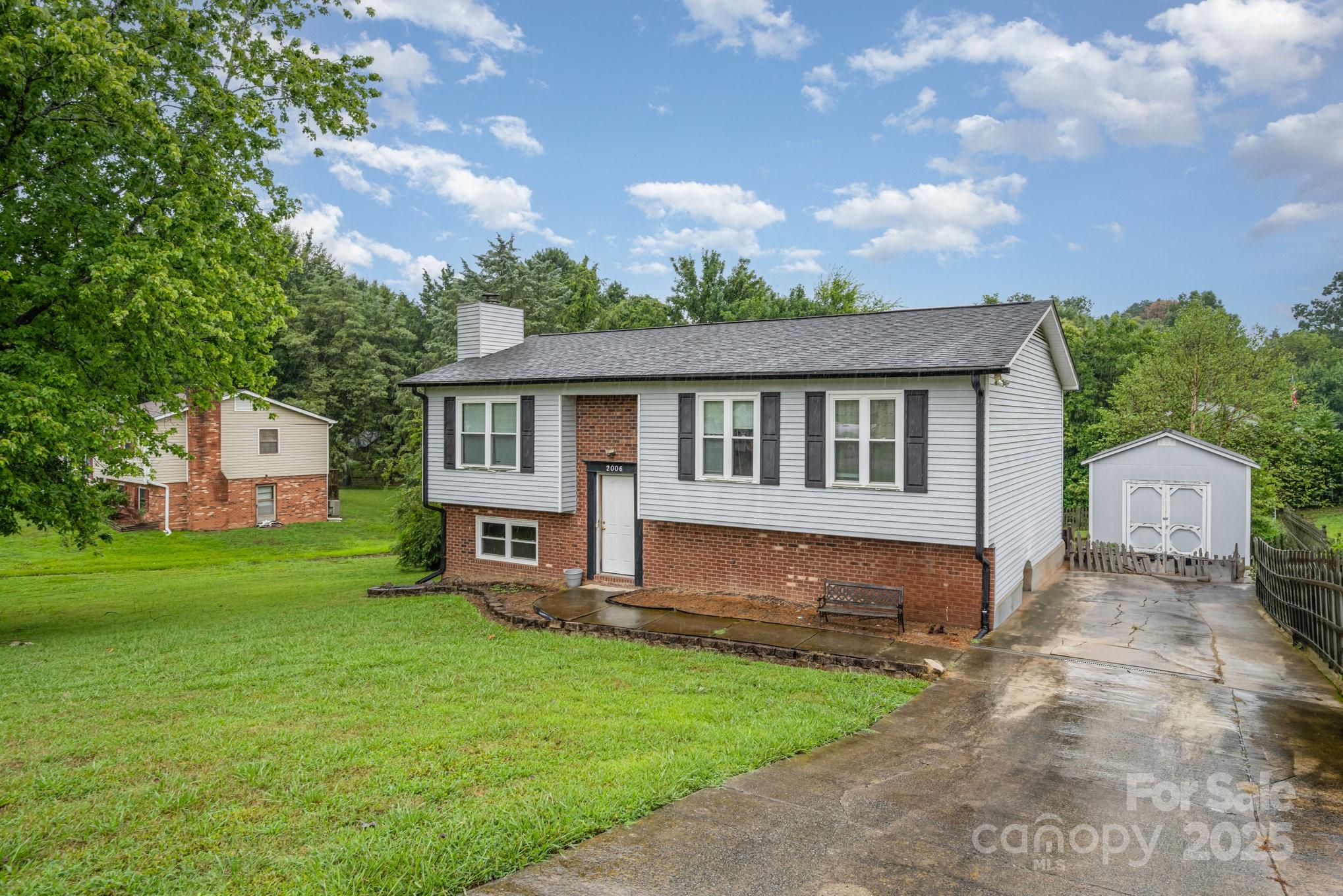 2006 Applegate Drive