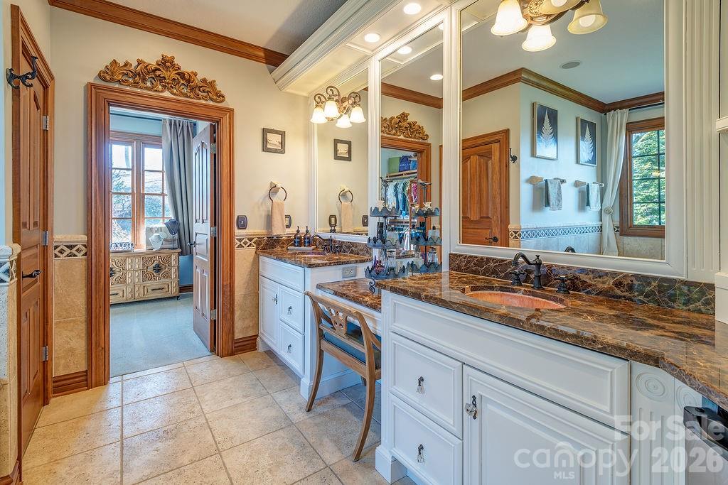 Waterford Lakes - Residential