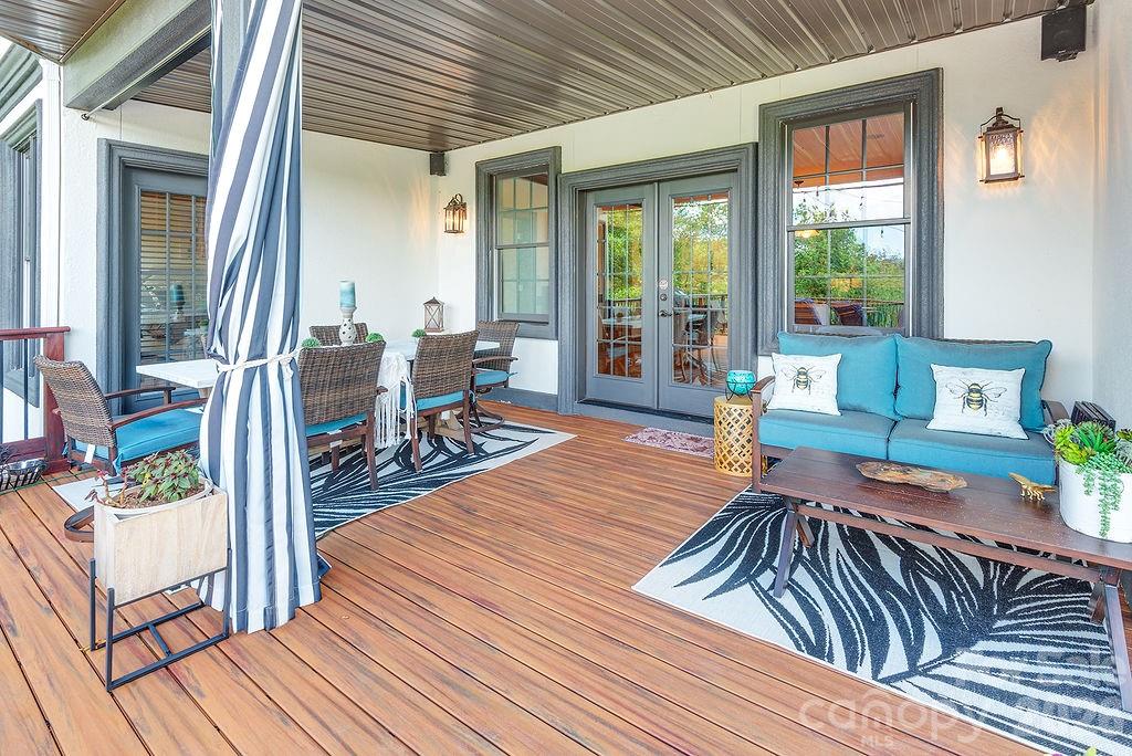 Waterford Lakes - Residential