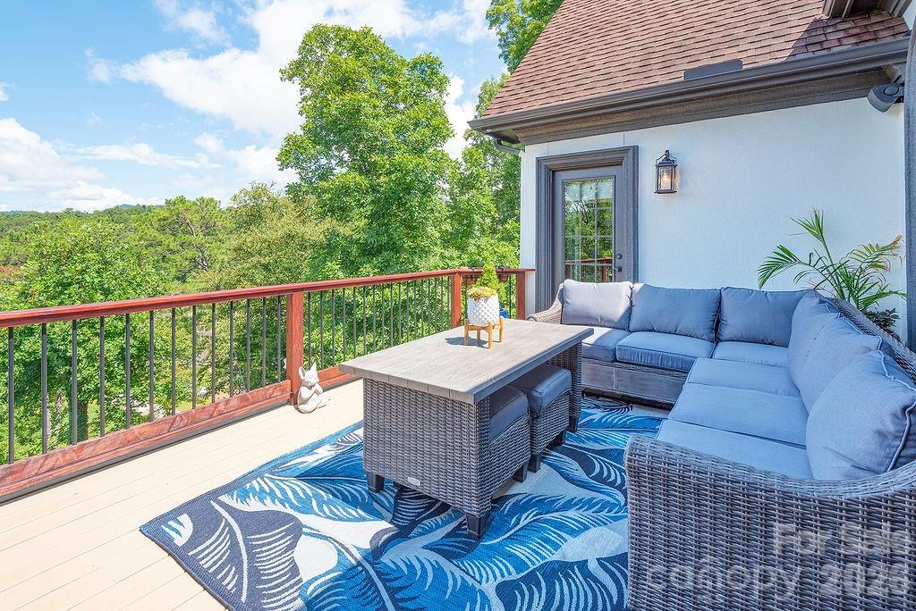 Waterford Lakes - Residential