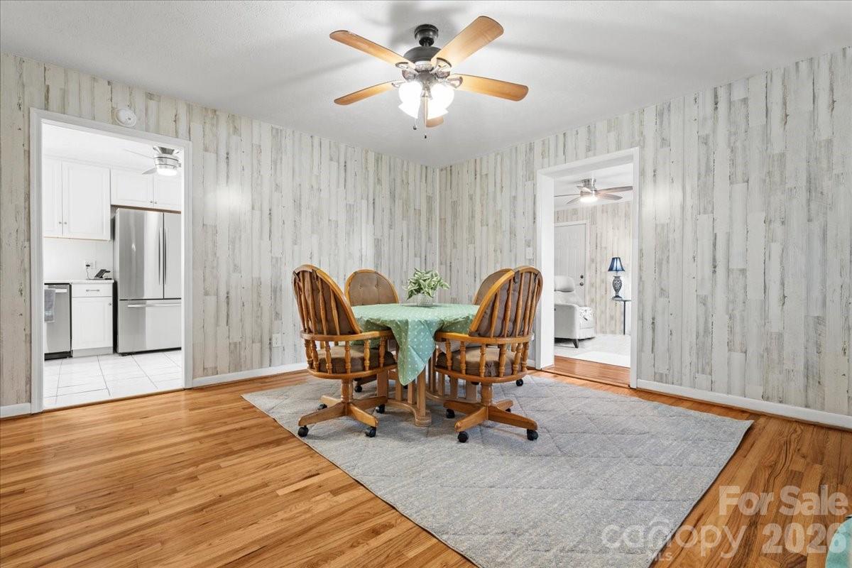 Lakeside - Residential