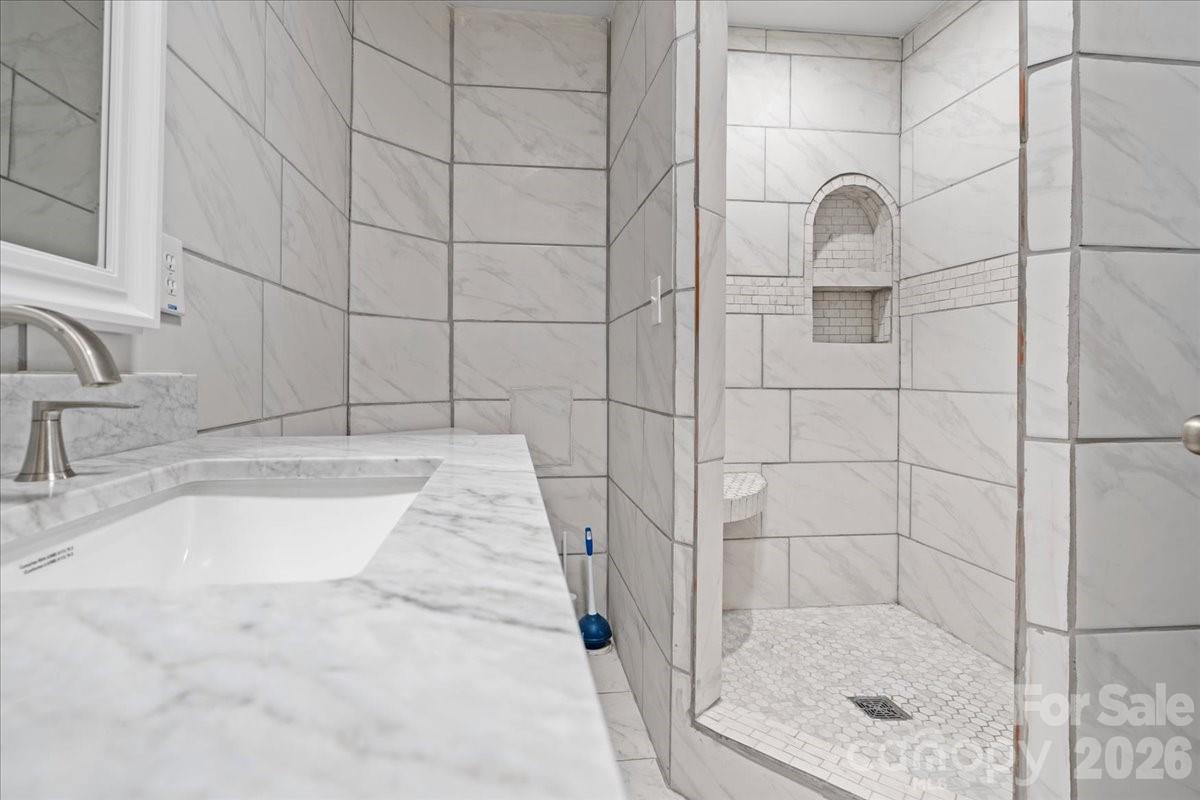 Lakeside - Residential