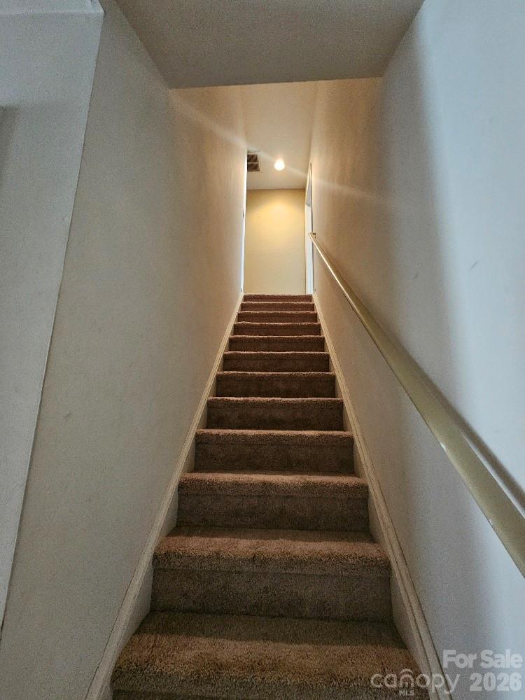 5725 Brookfield Pointe Drive